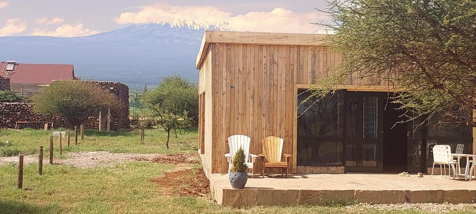 Amboseli Glass House Oloitokitok Exterior photo