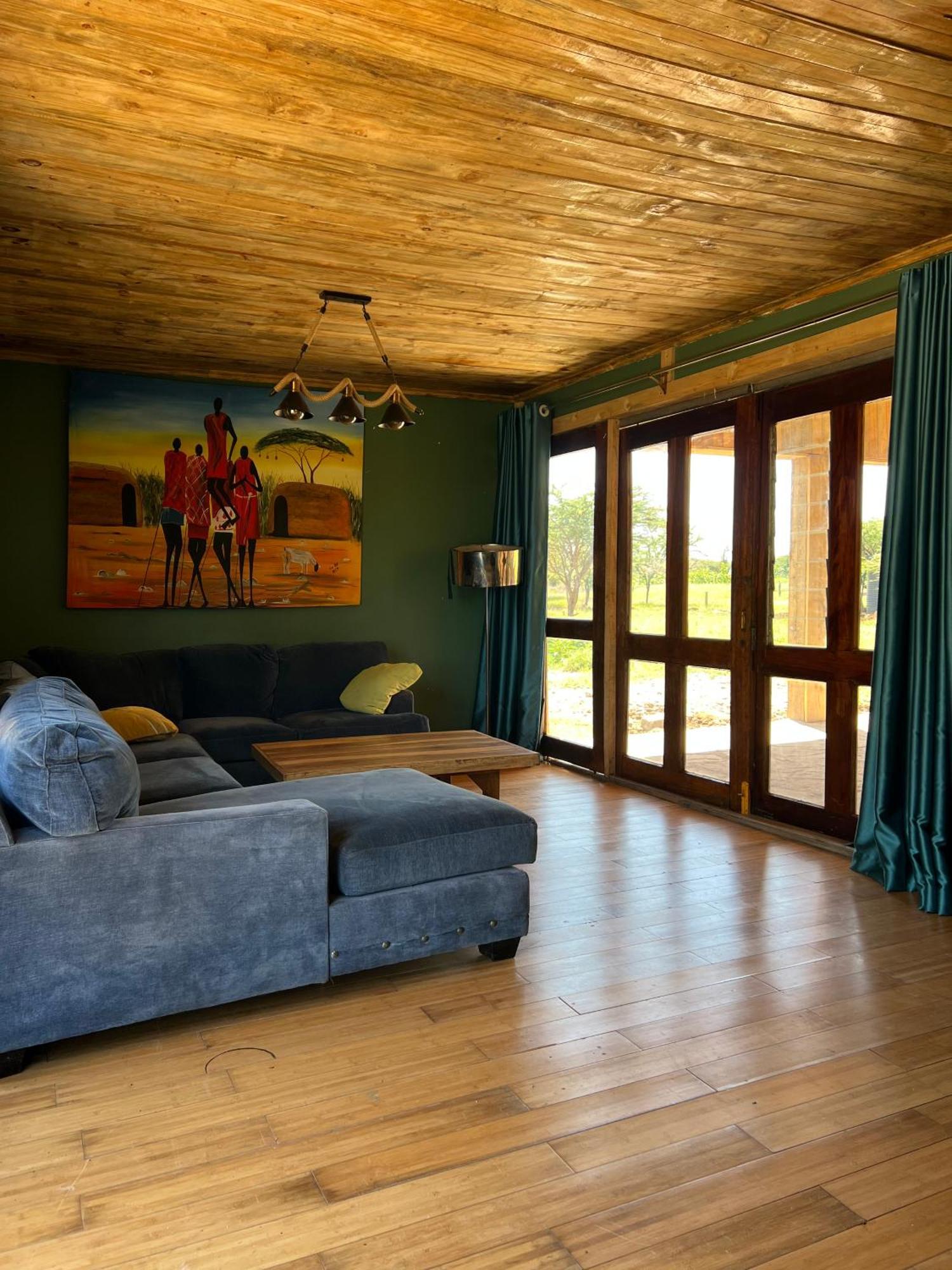 Amboseli Glass House Oloitokitok Exterior photo
